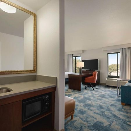 Hampton Inn & Suites San Marcos Bagian luar foto