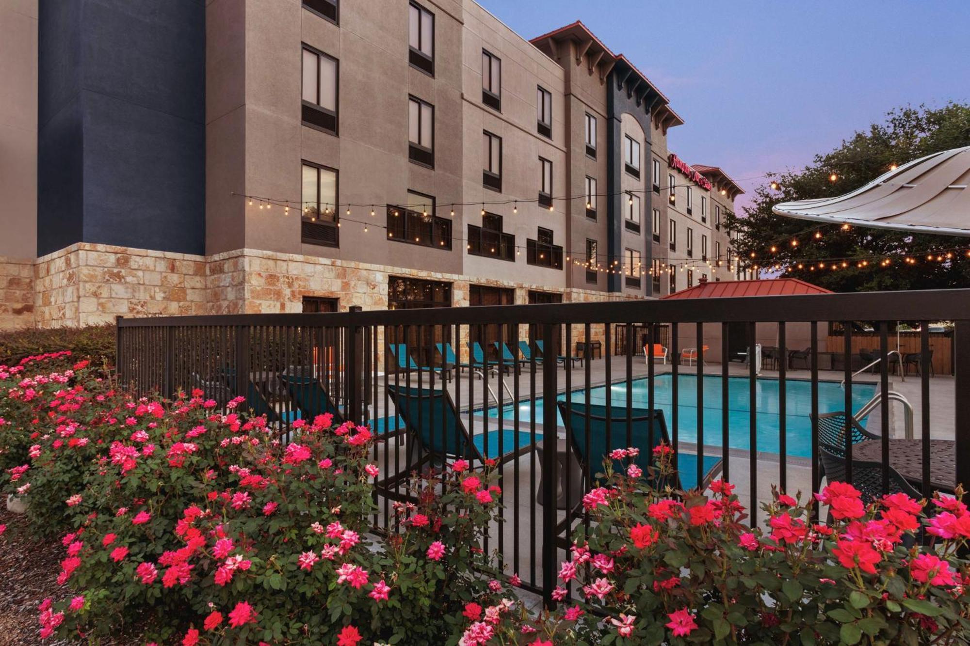 Hampton Inn & Suites San Marcos Bagian luar foto
