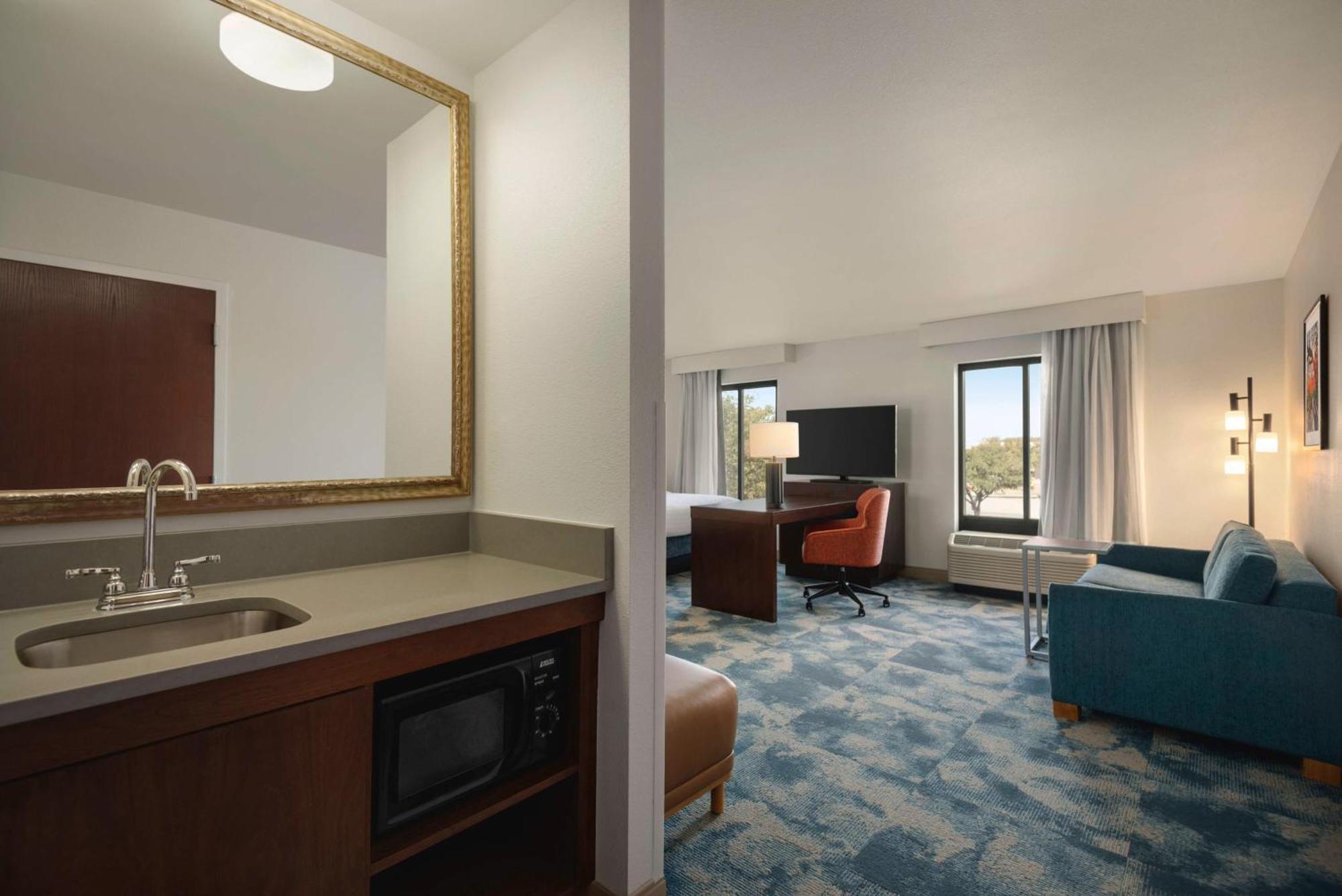 Hampton Inn & Suites San Marcos Bagian luar foto