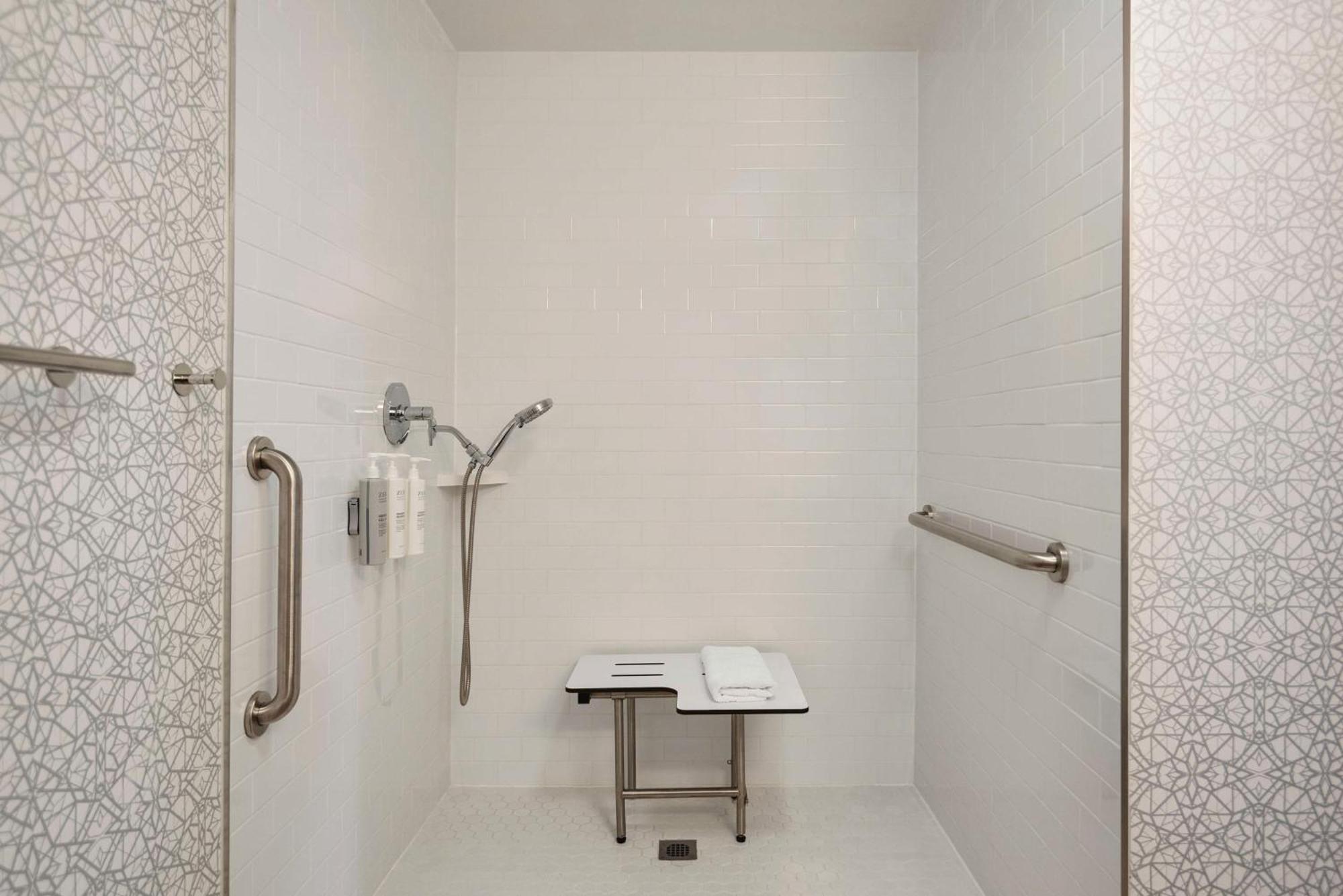Hampton Inn & Suites San Marcos Bagian luar foto