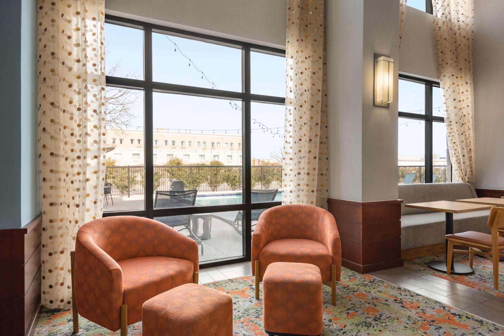 Hampton Inn & Suites San Marcos Bagian luar foto