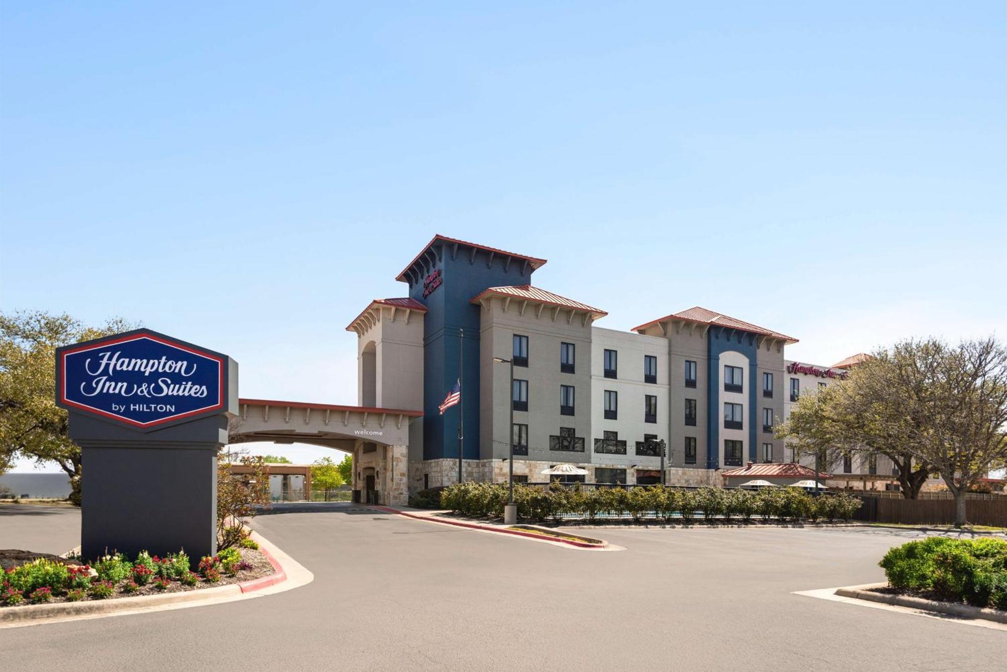 Hampton Inn & Suites San Marcos Bagian luar foto