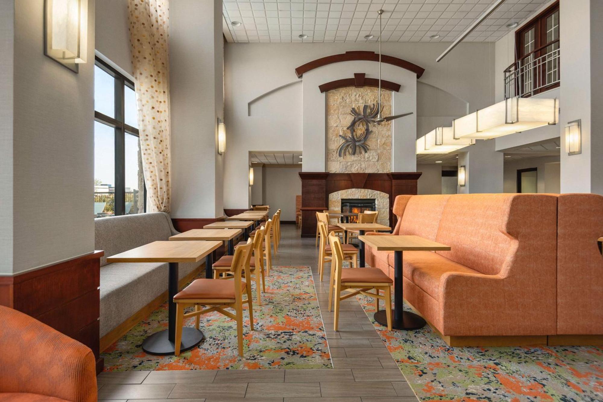 Hampton Inn & Suites San Marcos Bagian luar foto